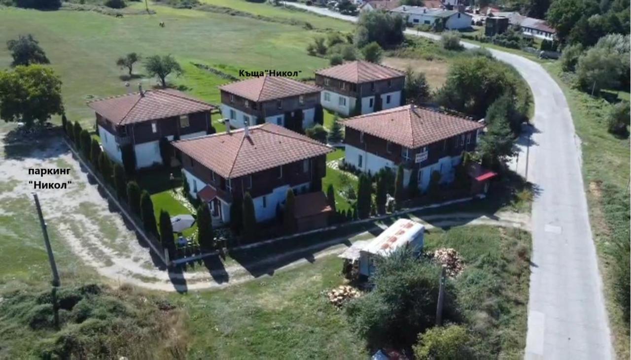 Апартаменти За Гости"Никол"Ап1 Raduil Zewnętrze zdjęcie